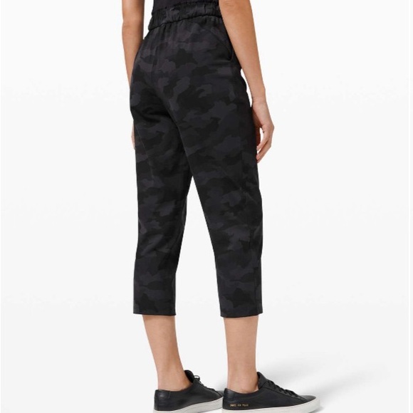 Lululemon Stretch High Rise Crop 23” - Picture 2 of 2